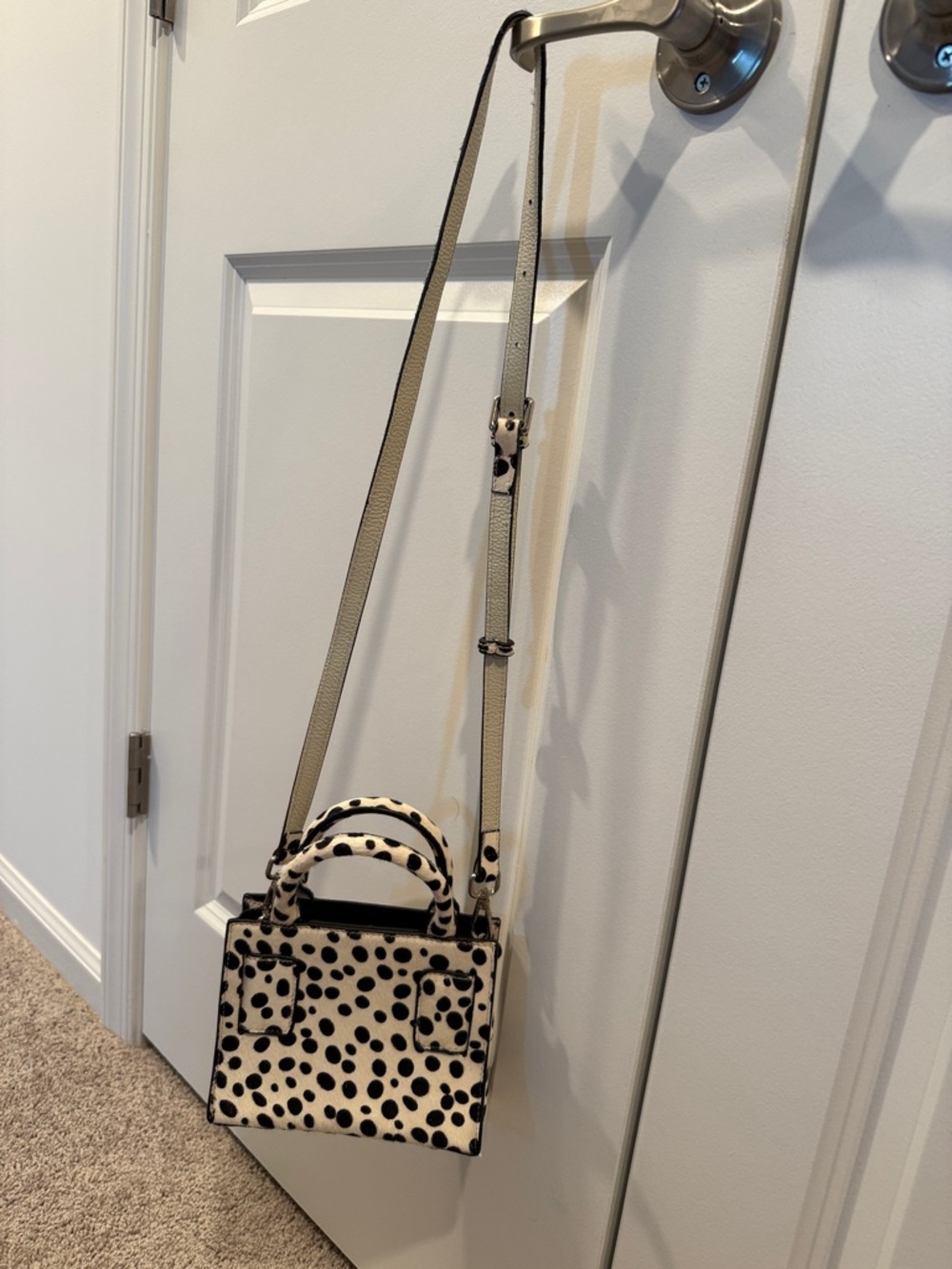 Handbag - Picture 4 of 7